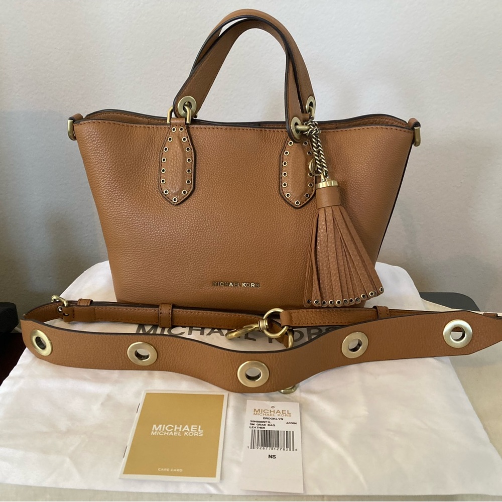 Pre-Loved MICHAEL by Michael Kors Brooklyn Convertible Pebbled Leather Satchel